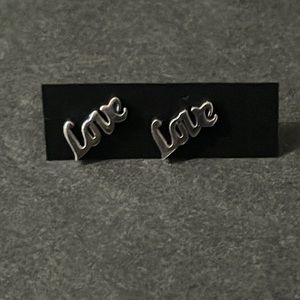 SILVER LOVE EARRINGS
